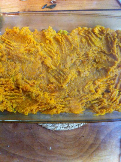 Pastel arco iris de papa camote. Paleo, primal, sin gluten