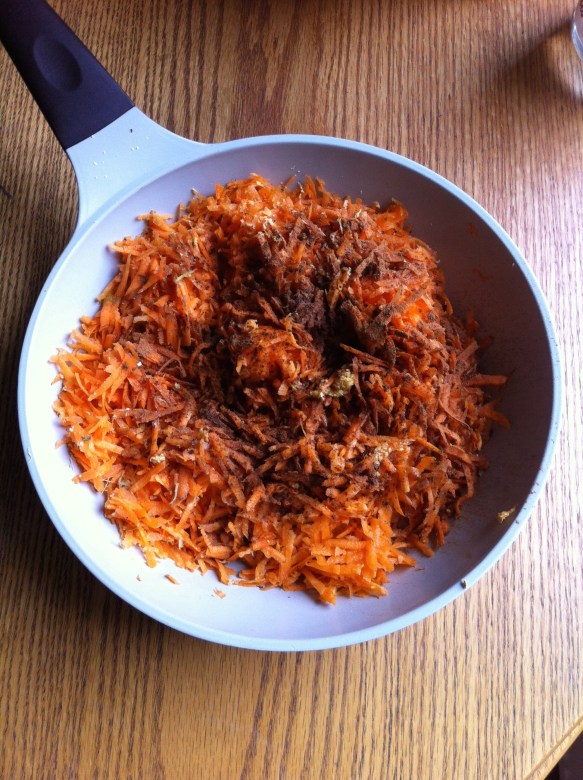 zanahorias ralladas con mantequilla y especias